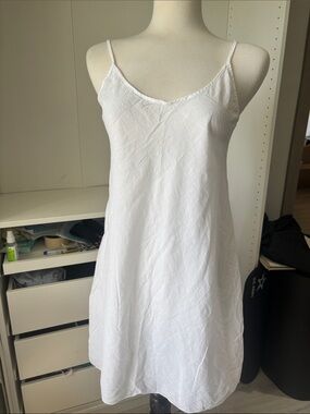 White Lightweight V-Neck Slip Dress with Adjustable Straps